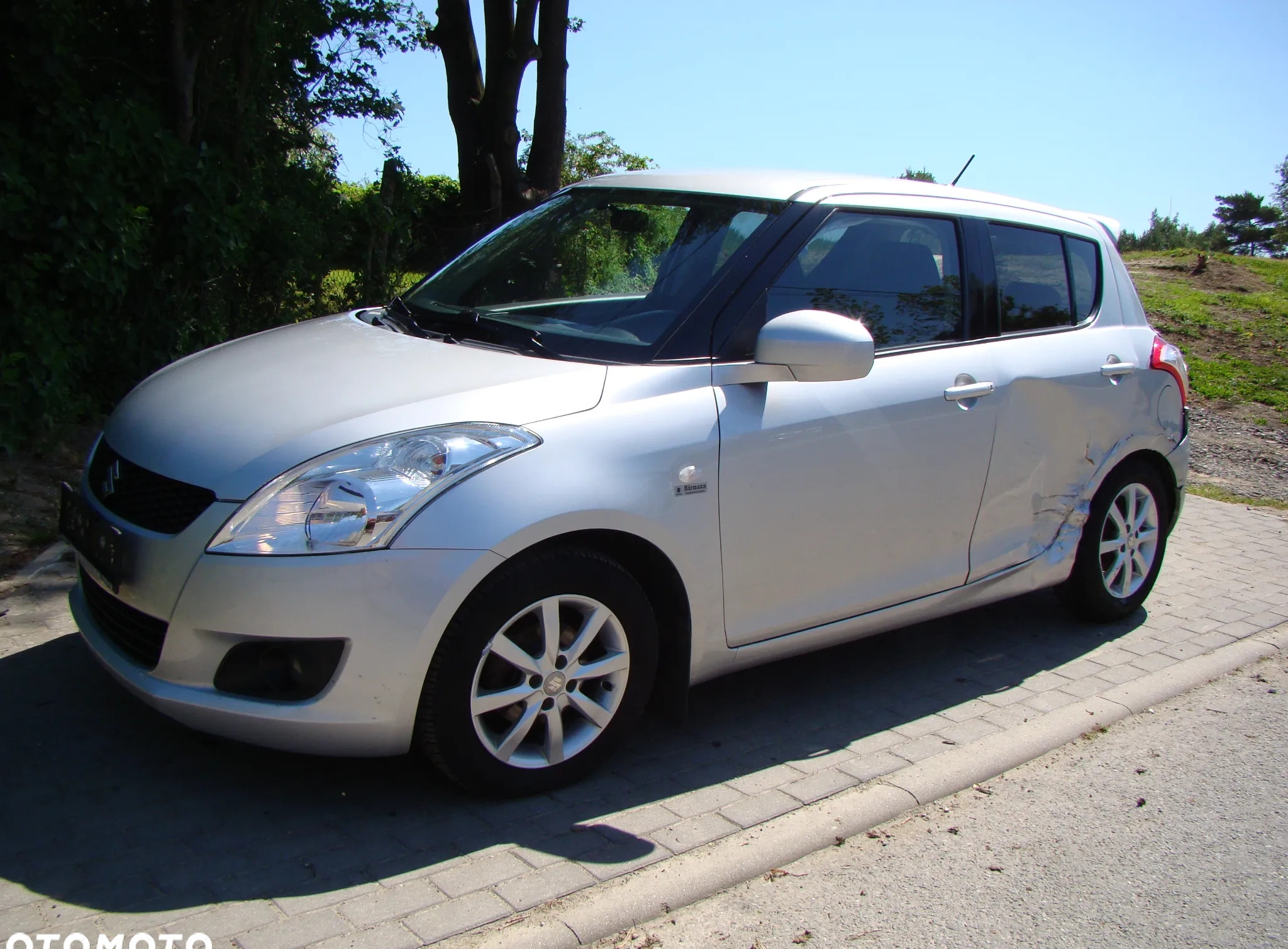 Suzuki Swift cena 14900 przebieg: 89222, rok produkcji 2013 z Suchedniów małe 254